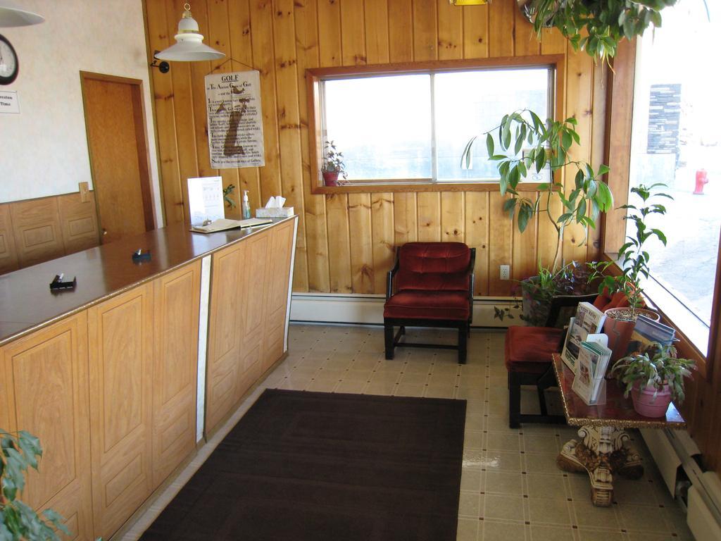 Downtowner Motor Inn Creston Exterior photo